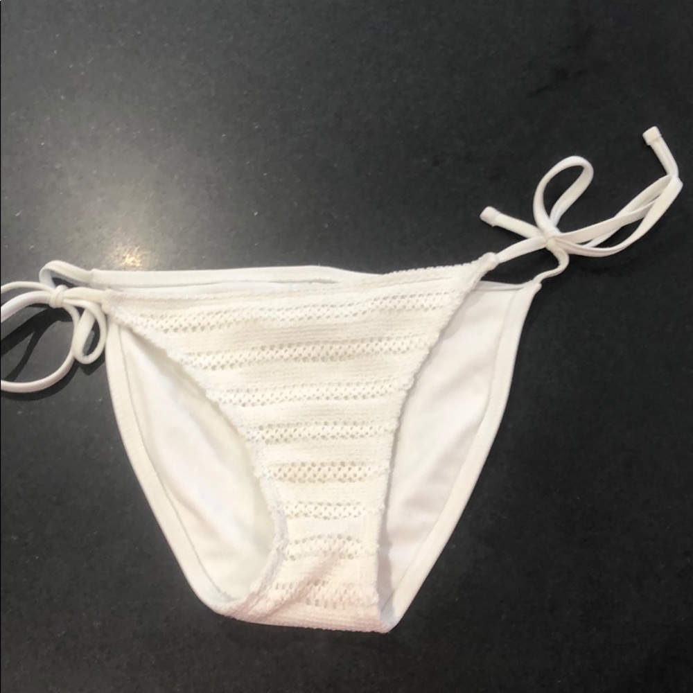Bikini bottoms